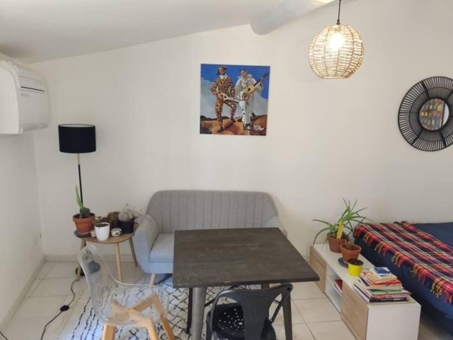 Le Studio De L'Artiste. Arles Exteriör bild